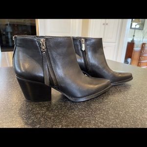 Sam Edelman 7.5 Black Leather Walden Ankle Bootie - Western Pointed Toe